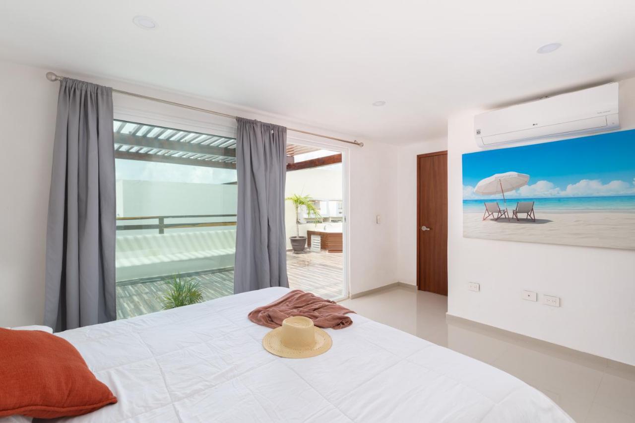 Phenomenal Combo Of 2 Separate Ph 1 In With Private Jacuzzi, Chic Amenities, Gym And 2 Rooftops Apartamento