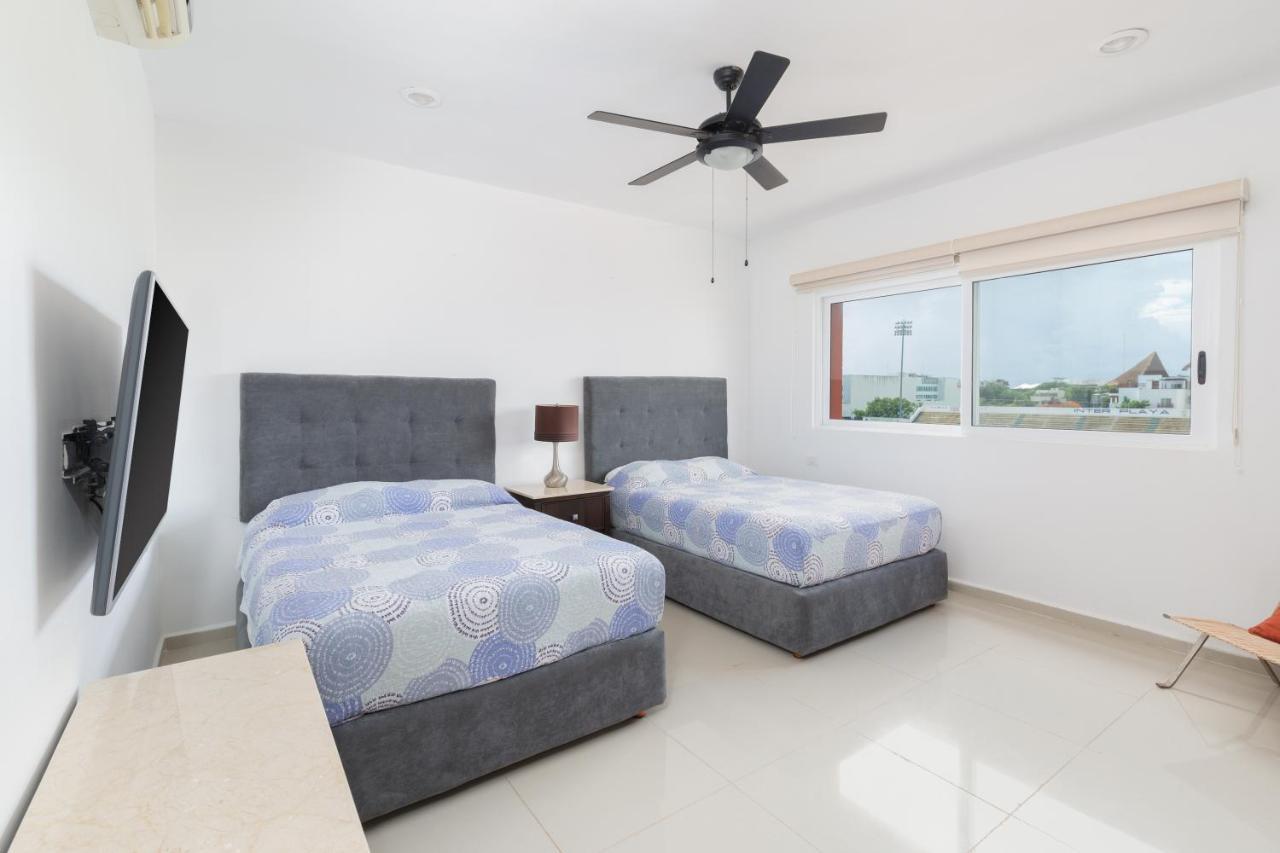 Phenomenal Combo Of 2 Separate Ph 1 In With Private Jacuzzi, Chic Amenities, Gym And 2 Rooftops Apartamento
