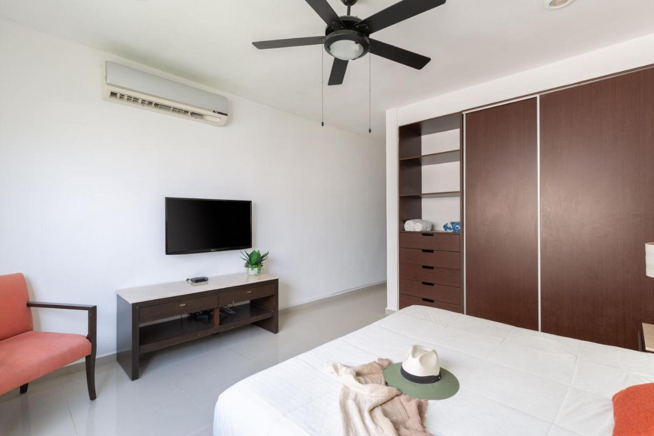 Apartamento Phenomenal Combo Of 2 Separate Ph 1 In With Private Jacuzzi, Chic Amenities, Gym And 2 Rooftops *
